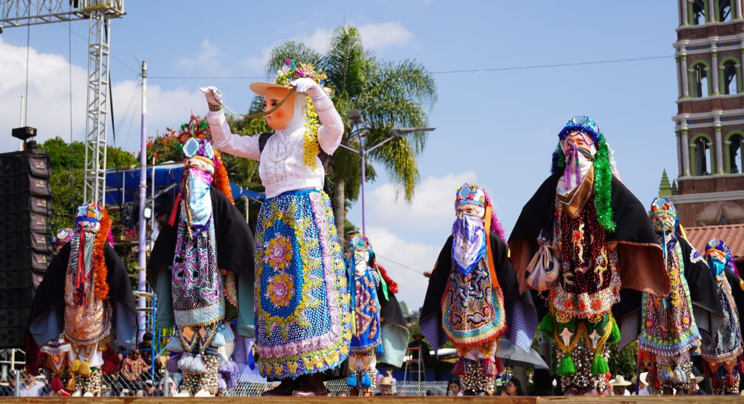 Michoacán disfruta con el color y el alma de los Kúrpites en Nuevo San Juan Parangaricutiro 611668552 1210133677966542 8671694020882946790 n
