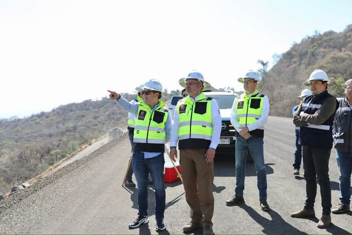 Firman convenio para iniciar construcción de la nueva Autopista de la Agroexportación; conectará el corazón agrícola del estado: Bedolla. 689944794 122306983856209092 7632230775965378903 n